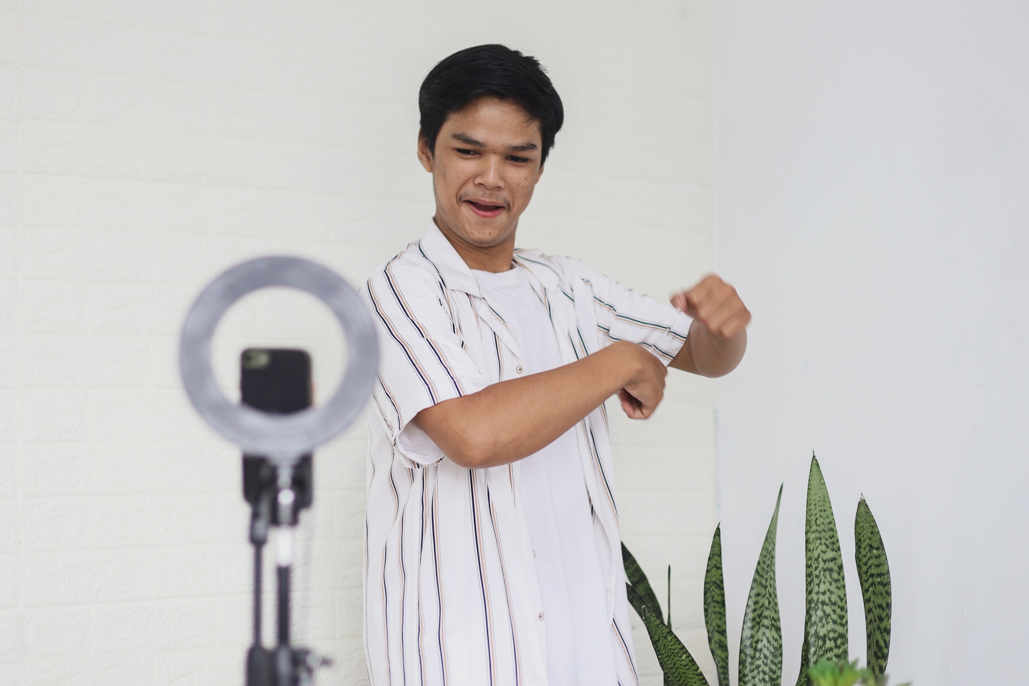 Instagram's Key Features: Reels, Stories, and Connecting with Friends